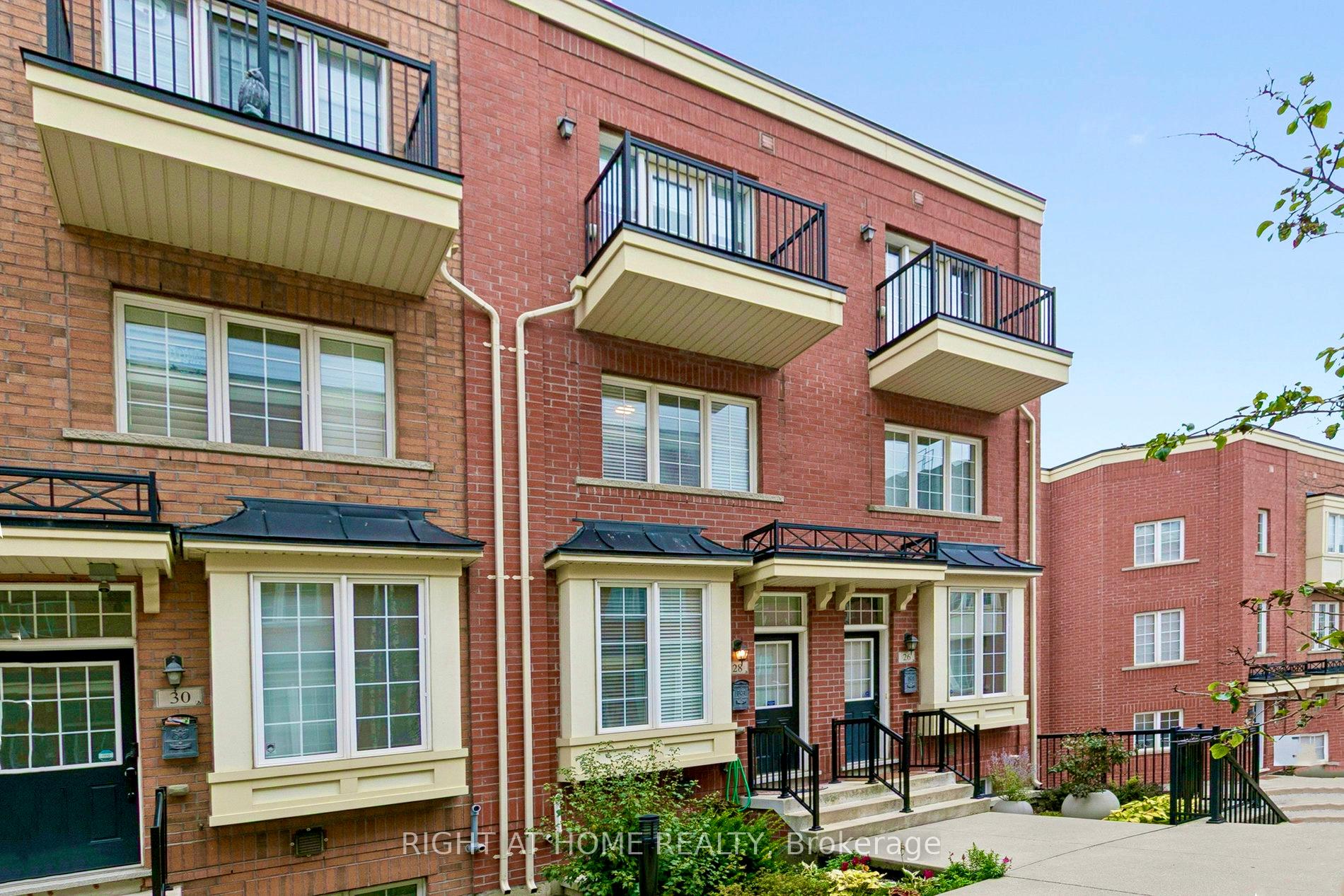 28 Raffeix Lane, Toronto C08, ON, exterior