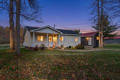 1019 Turner Way, Frontenac, ON, exterior