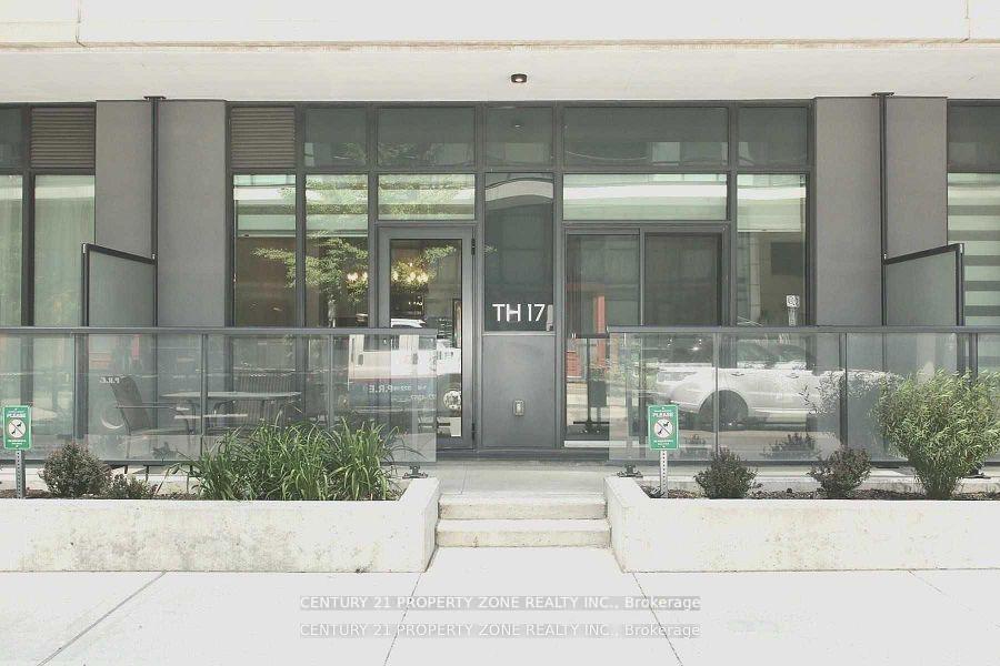 TH-17 - 4055 Parkside Village Drive, Mississauga, ON, exterior