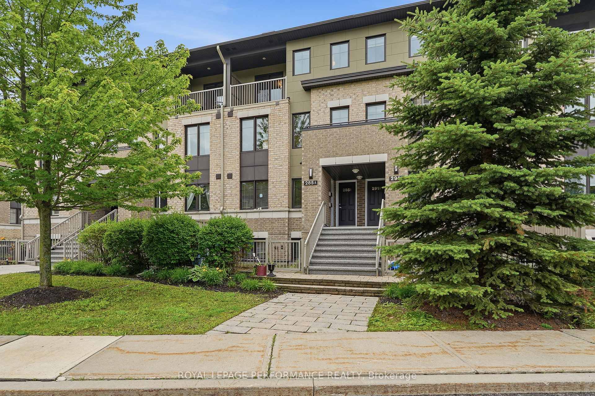 B - 285 Titanium Private, Orleans - Convent Glen and Area, ON, exterior