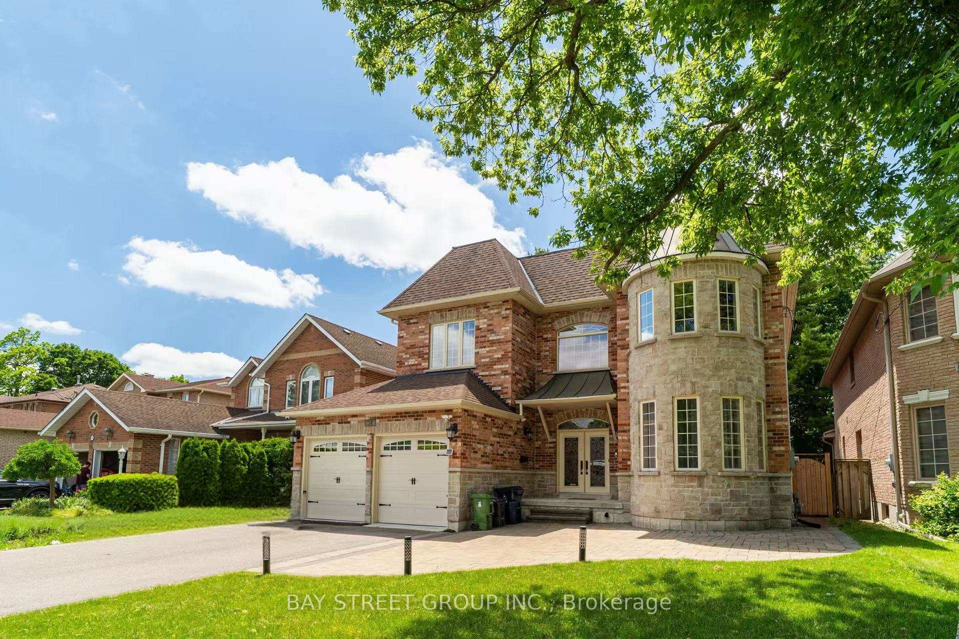 24 Murray Avenue, Toronto E07, ON, exterior