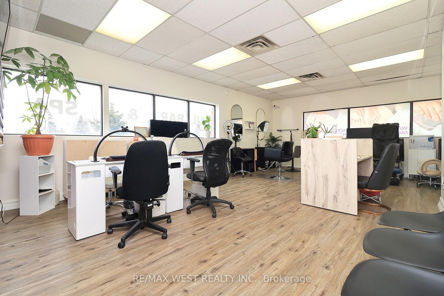 3702 Kingston Road, Toronto E08, ON, exterior