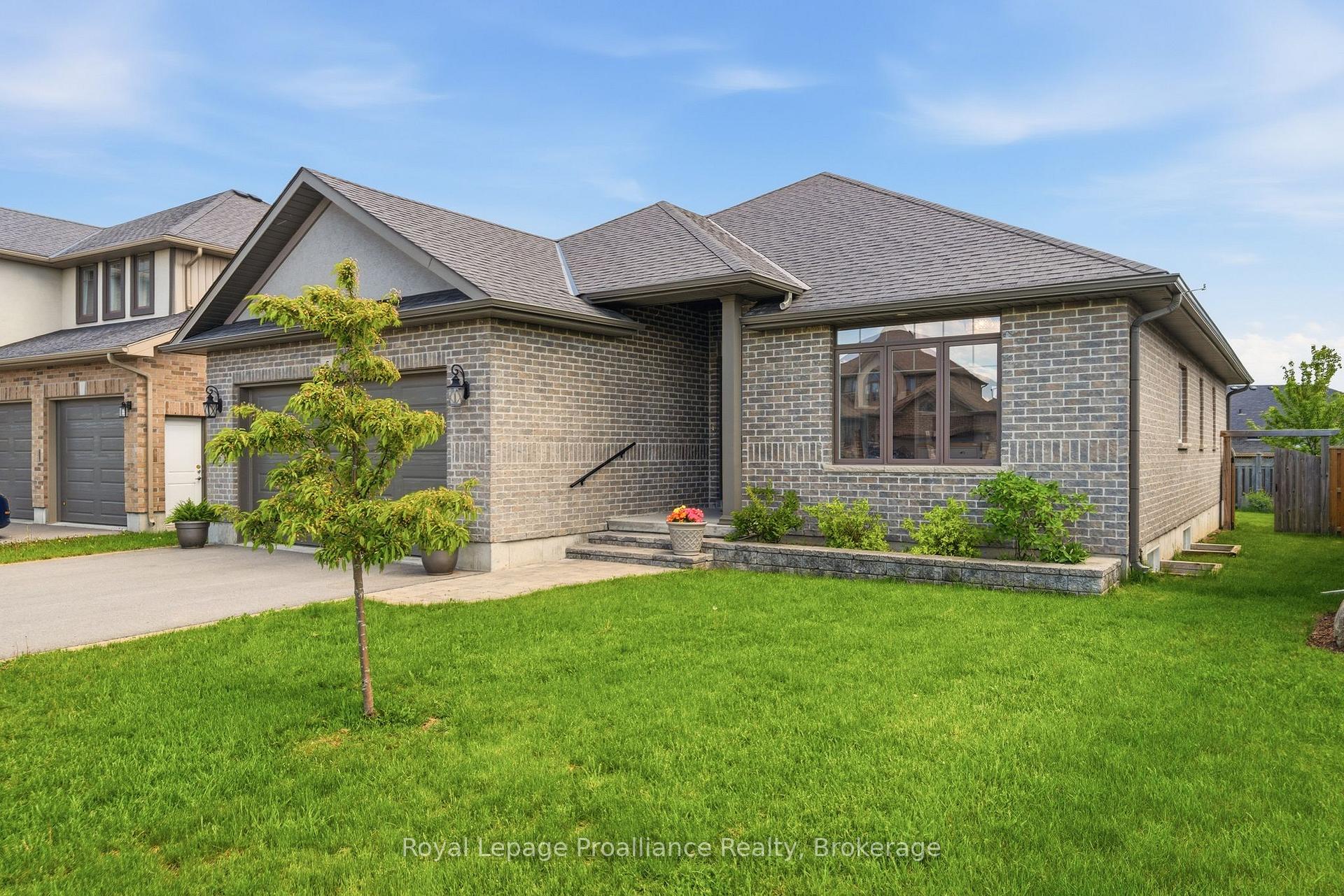 5 Kempton Avenue, Belleville, ON, exterior
