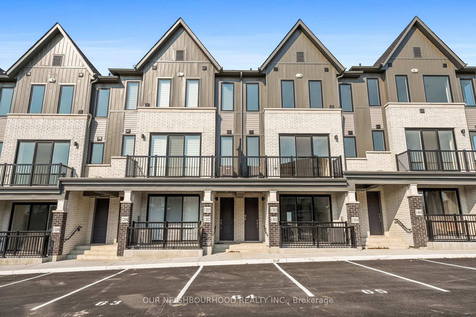 1203 - 160 Densmore Road, Cobourg, ON, exterior