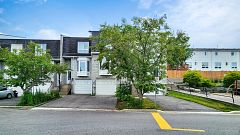 4 William Curtis Circle, Newmarket, ON, exterior