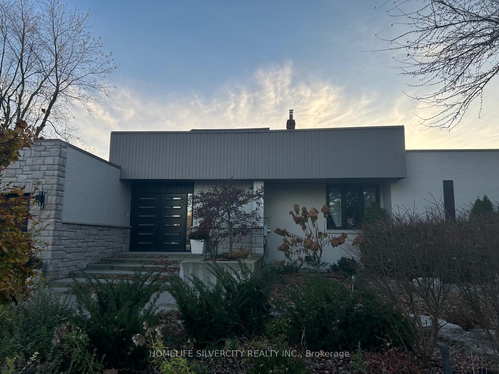 37 Michelangelo Boulevard, Brampton, ON, exterior