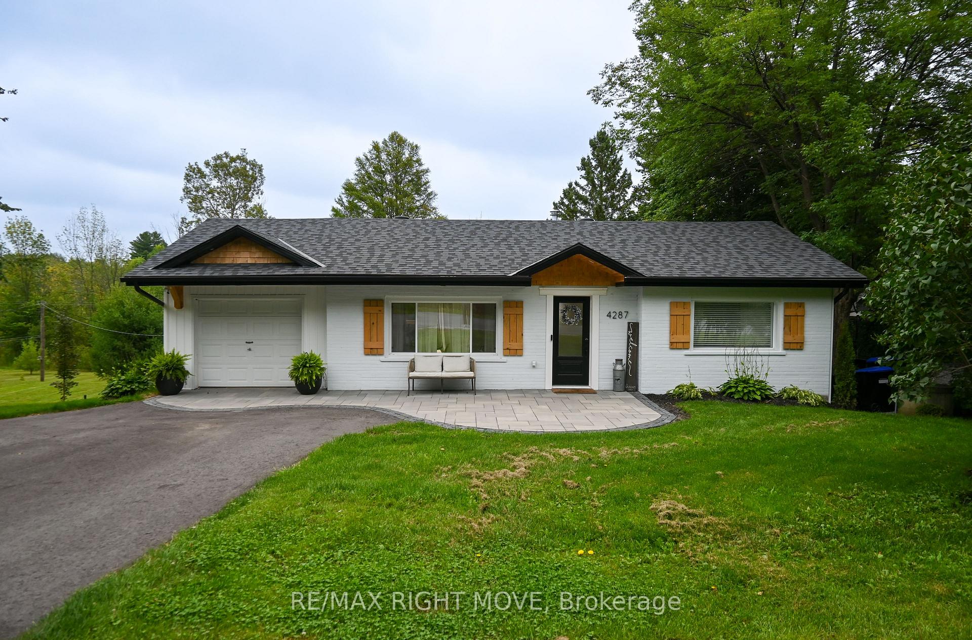 4287 Huronia Road, Severn, ON, exterior