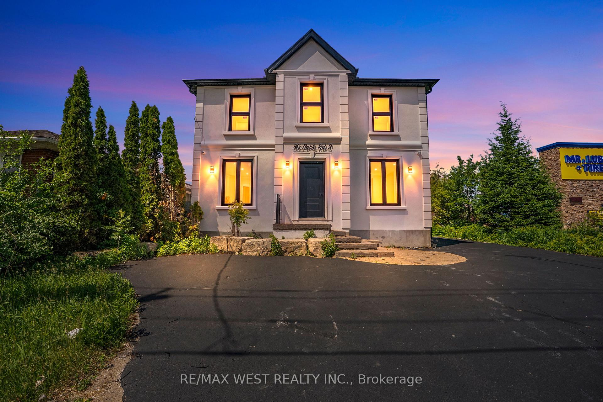 36 Park Road S, Oshawa, ON, exterior