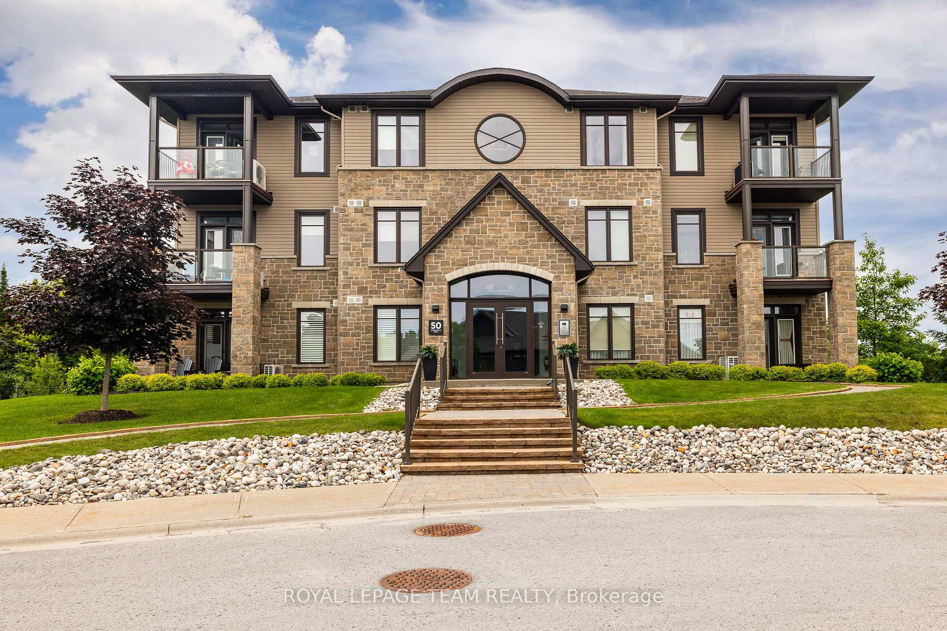 203 - 50 Magnolia Way, North Grenville, ON, exterior