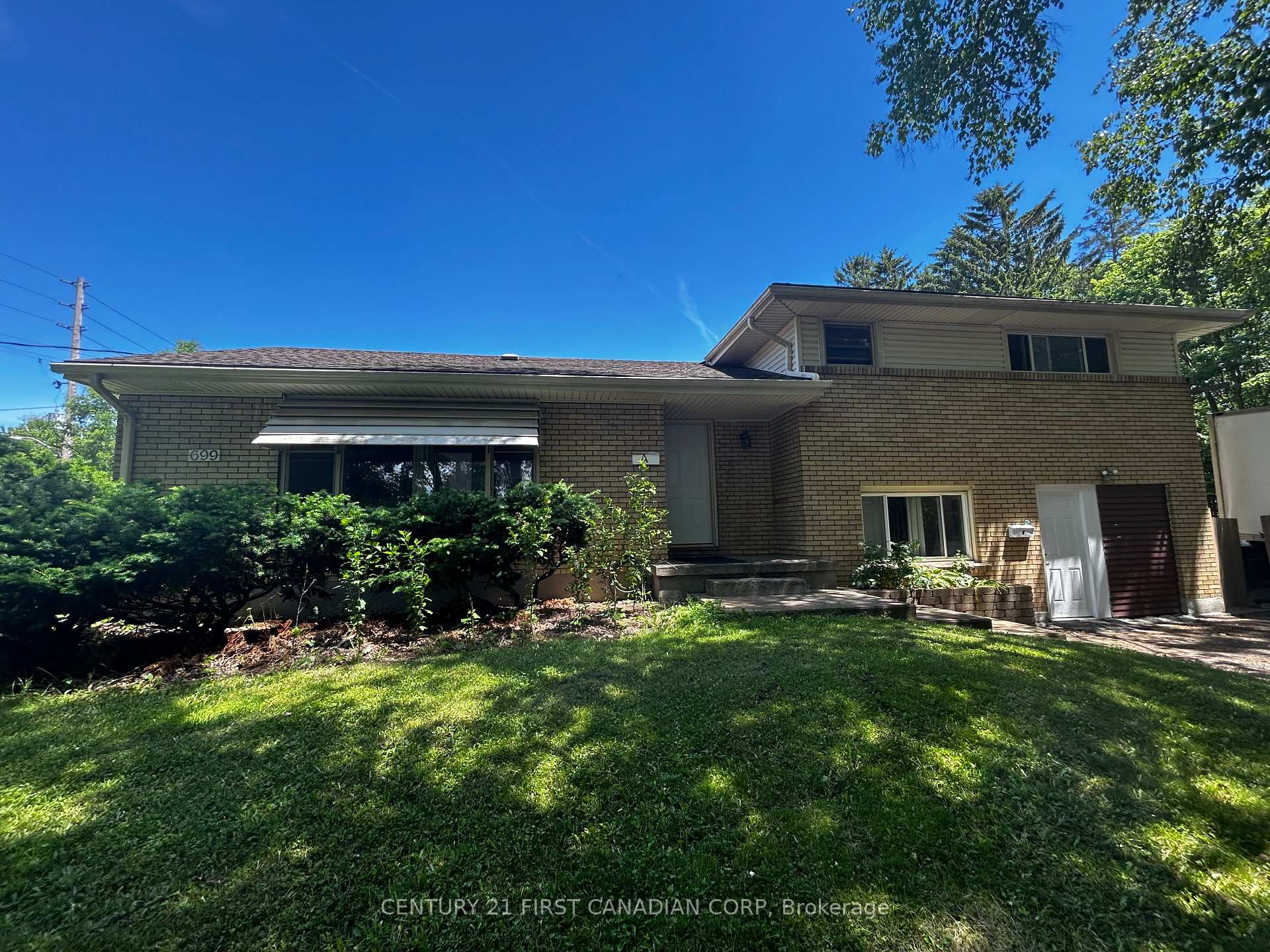 A - 699 Huron Street, London East, ON, exterior