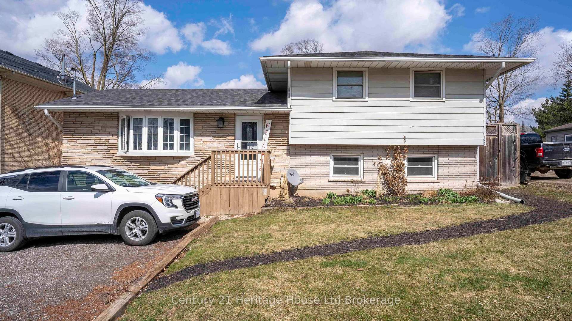 117 Wonham Street S, Ingersoll, ON, exterior