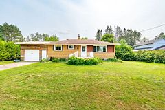 115 Lorne Place, Laurentian Hills, ON, exterior