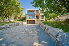 263 East Avenue, Toronto E10, ON, exterior
