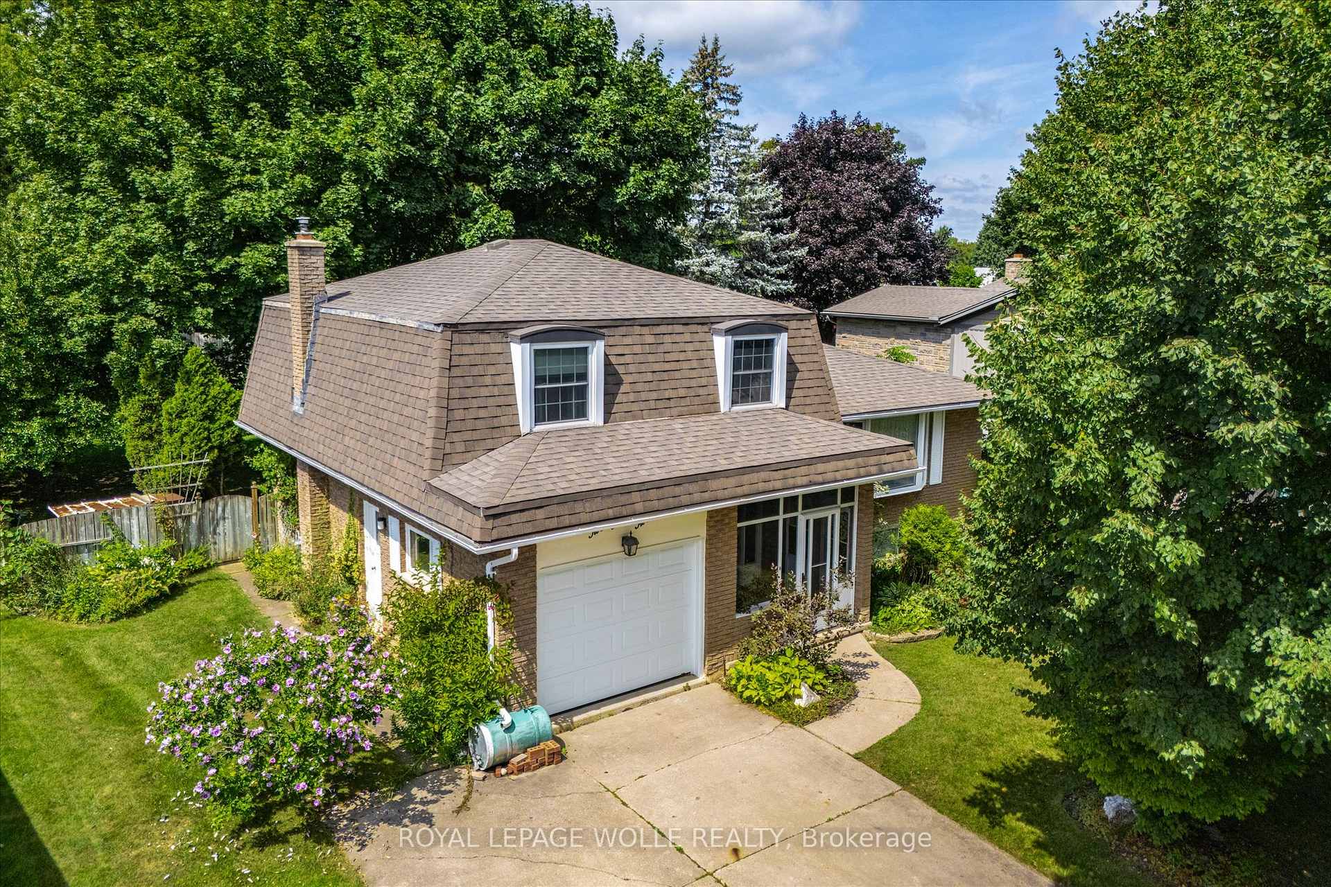 22 Green Warbler Crescent, Woolwich, ON, exterior