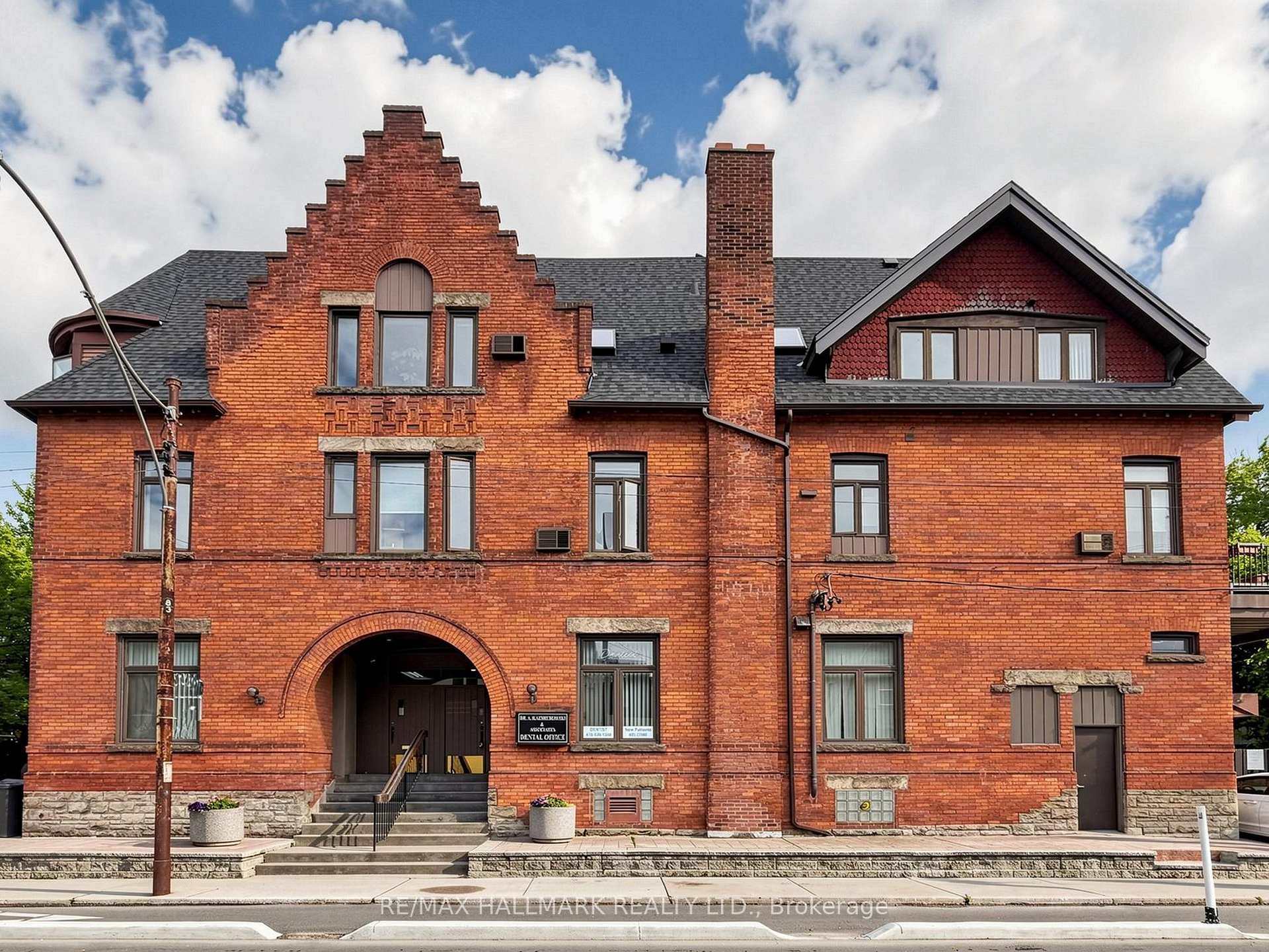 458 Markham Street, Toronto C01, ON, exterior