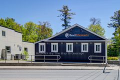 1535 Mosley Street, Wasaga Beach, ON, exterior