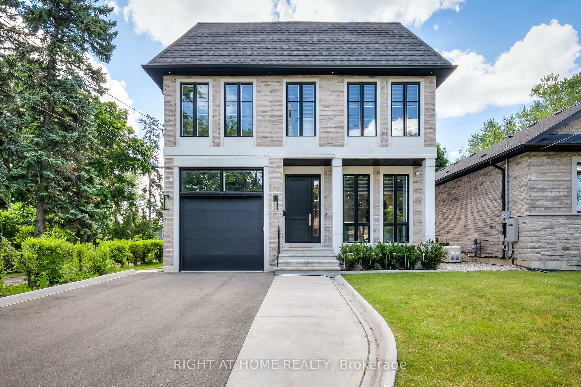 124 Shaver Avenue N, Toronto W08, ON, exterior