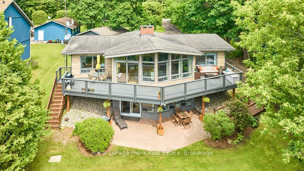 156 Acton Road, Uxbridge, ON, exterior