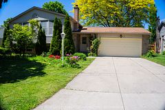 1095 Prince George Road, London North, ON, exterior