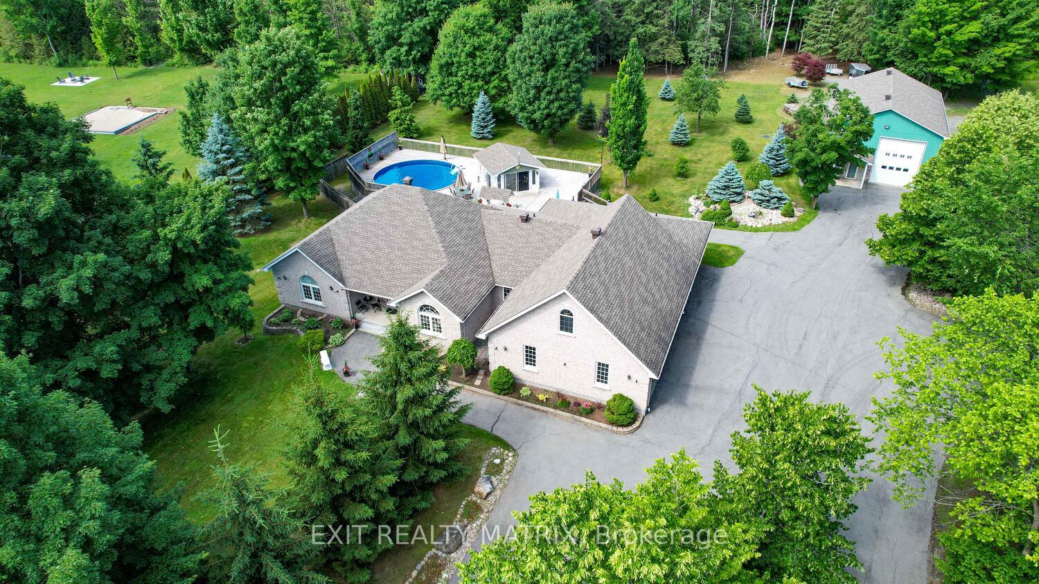 2573 Mitchell Street, Greely - Metcalfe - Osgoode - Vernon and Area, ON, exterior