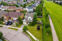 774 Irving Terrace, Milton, ON, exterior