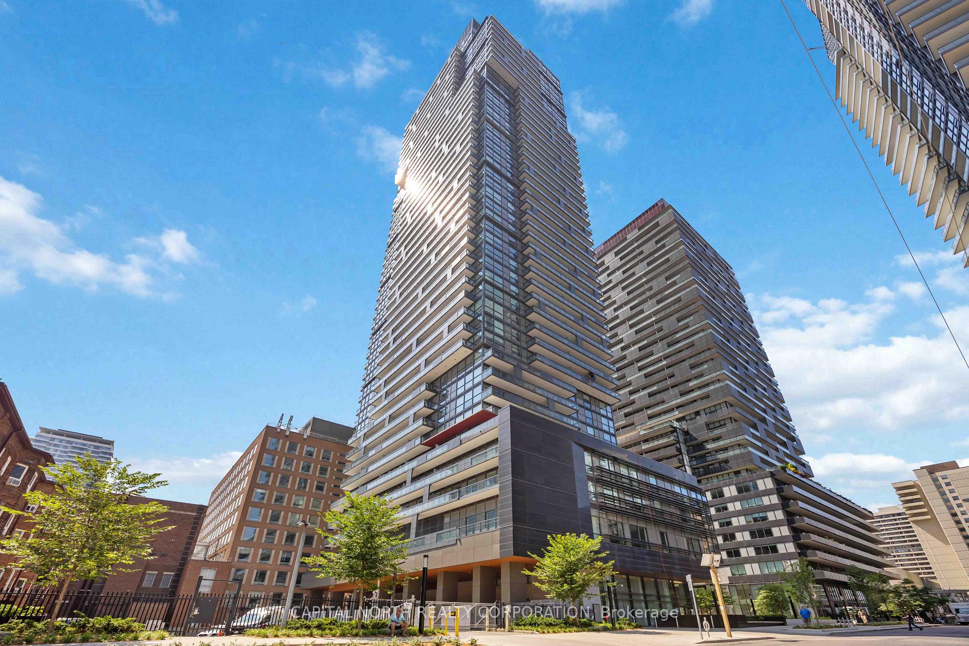 3103 - 39 Roehampton Avenue, Toronto C10, ON, exterior