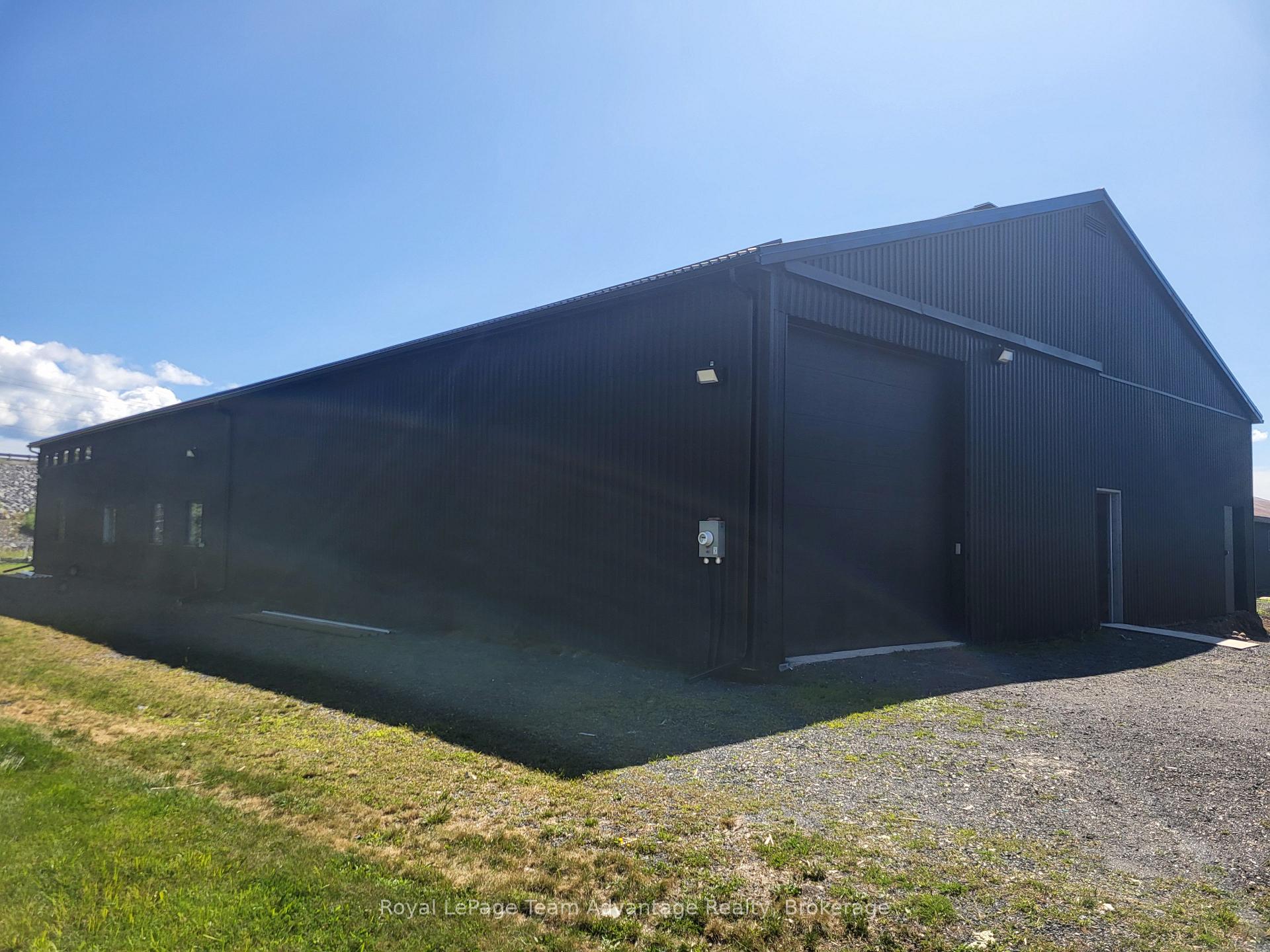 11 Municipal Drive, McDougall, ON, exterior