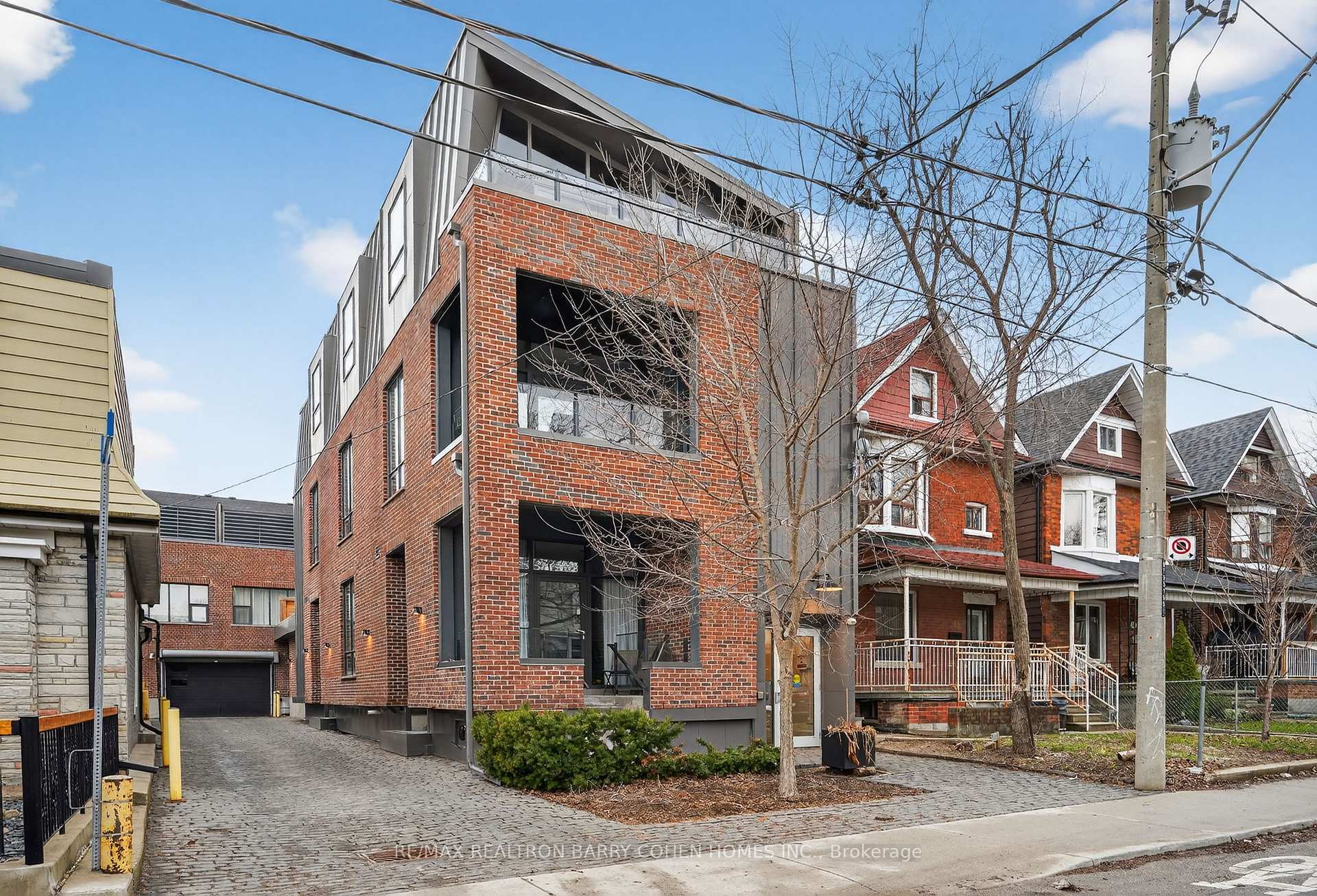 7 - 50 Bartlett Avenue, Toronto W02, ON, exterior