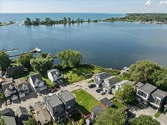 1238 Bayview Street, Pickering, ON, exterior