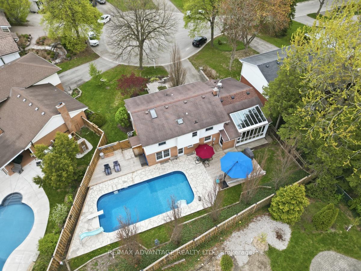 35 Cowan Place, London South, ON, exterior