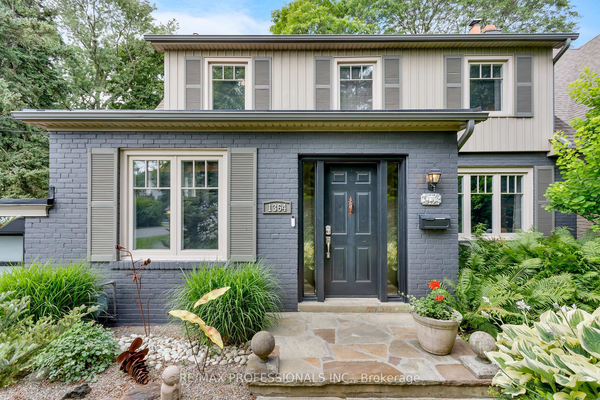 1364 Islington Avenue, Toronto W08, ON, exterior
