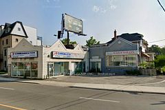 4 Church Street, Toronto W04, ON, exterior