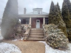 201 Grand Avenue, Chatham-Kent, ON, exterior