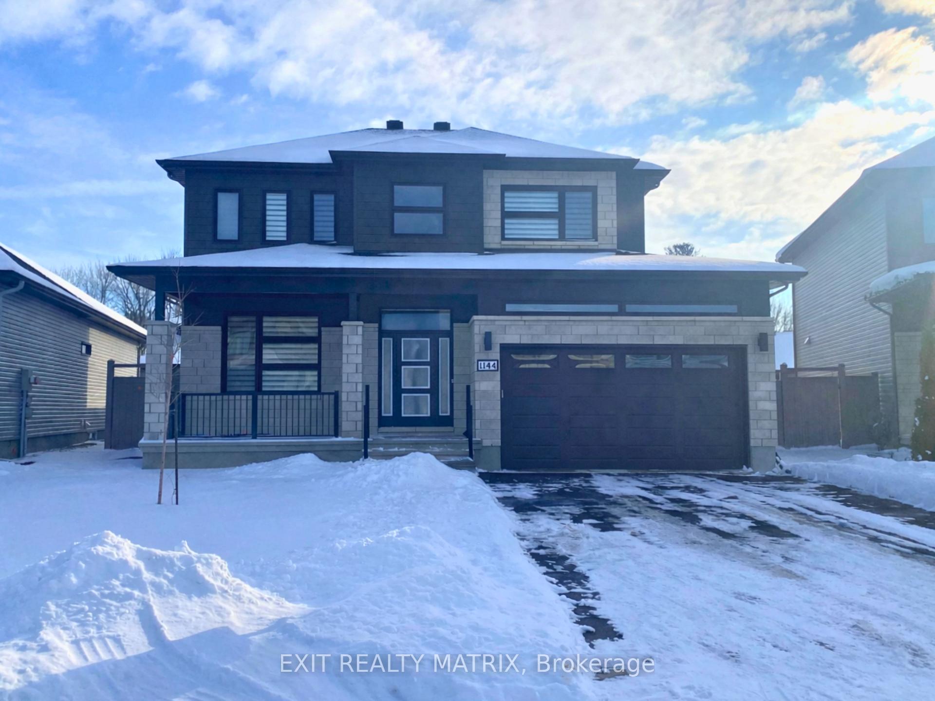 1144 Avignon Street, Russell, ON, exterior