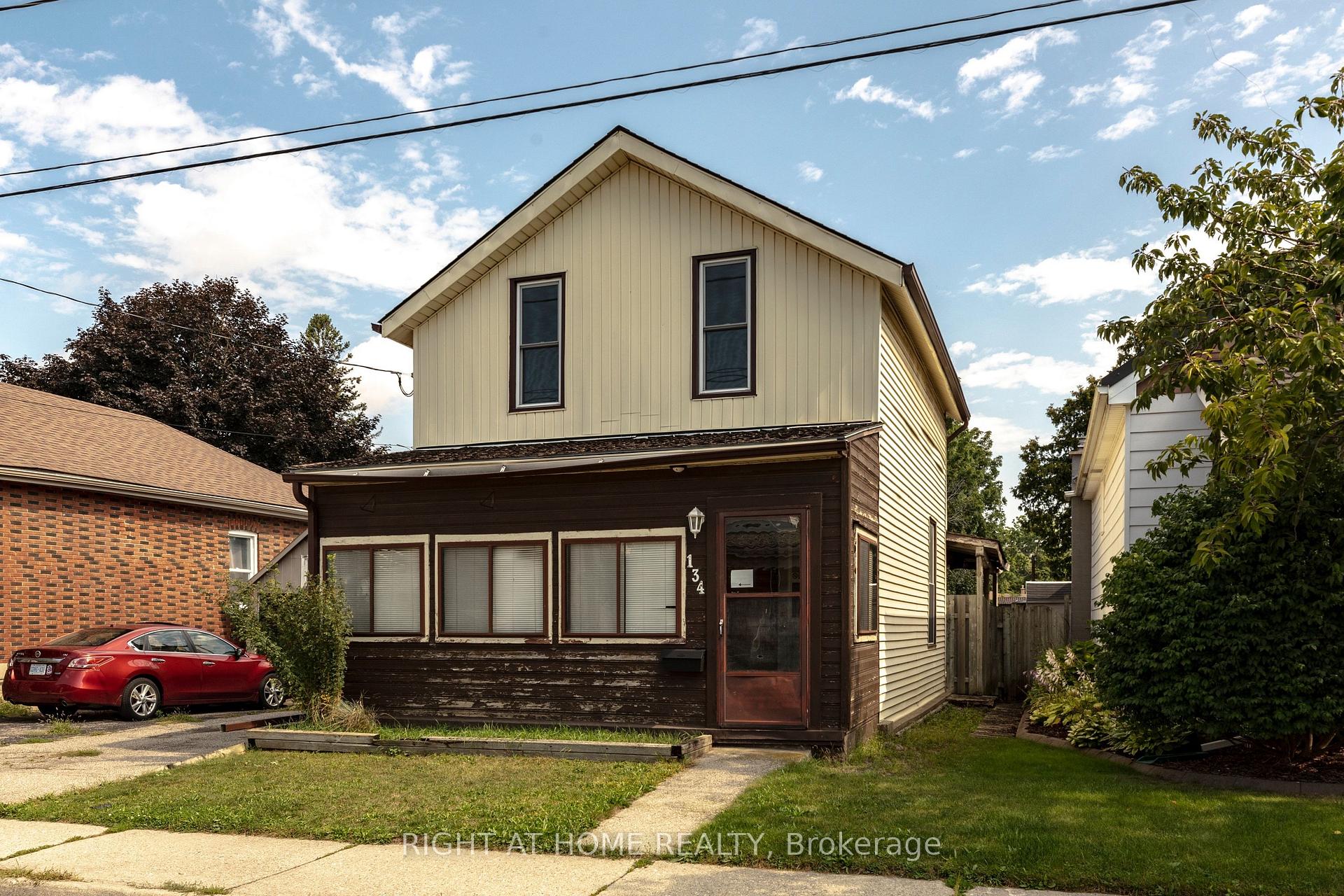 134 Catharine Avenue, Brantford, ON, exterior