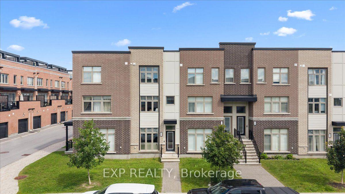 912 Moses Tennisco Street, Manor Park - Cardinal Glen and Area, ON, exterior