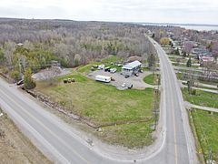 1035 Metro Road N, Georgina, ON, exterior