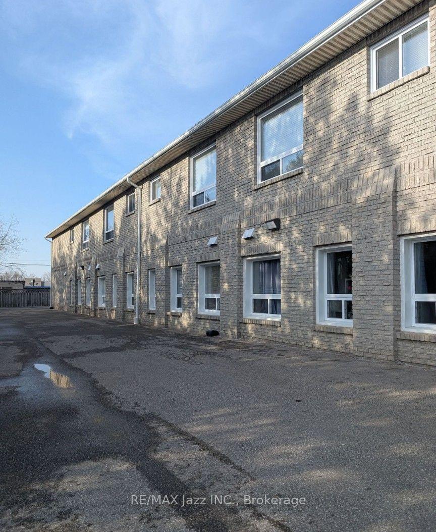 106 - 26 Spencer Street E, Cobourg, ON, exterior