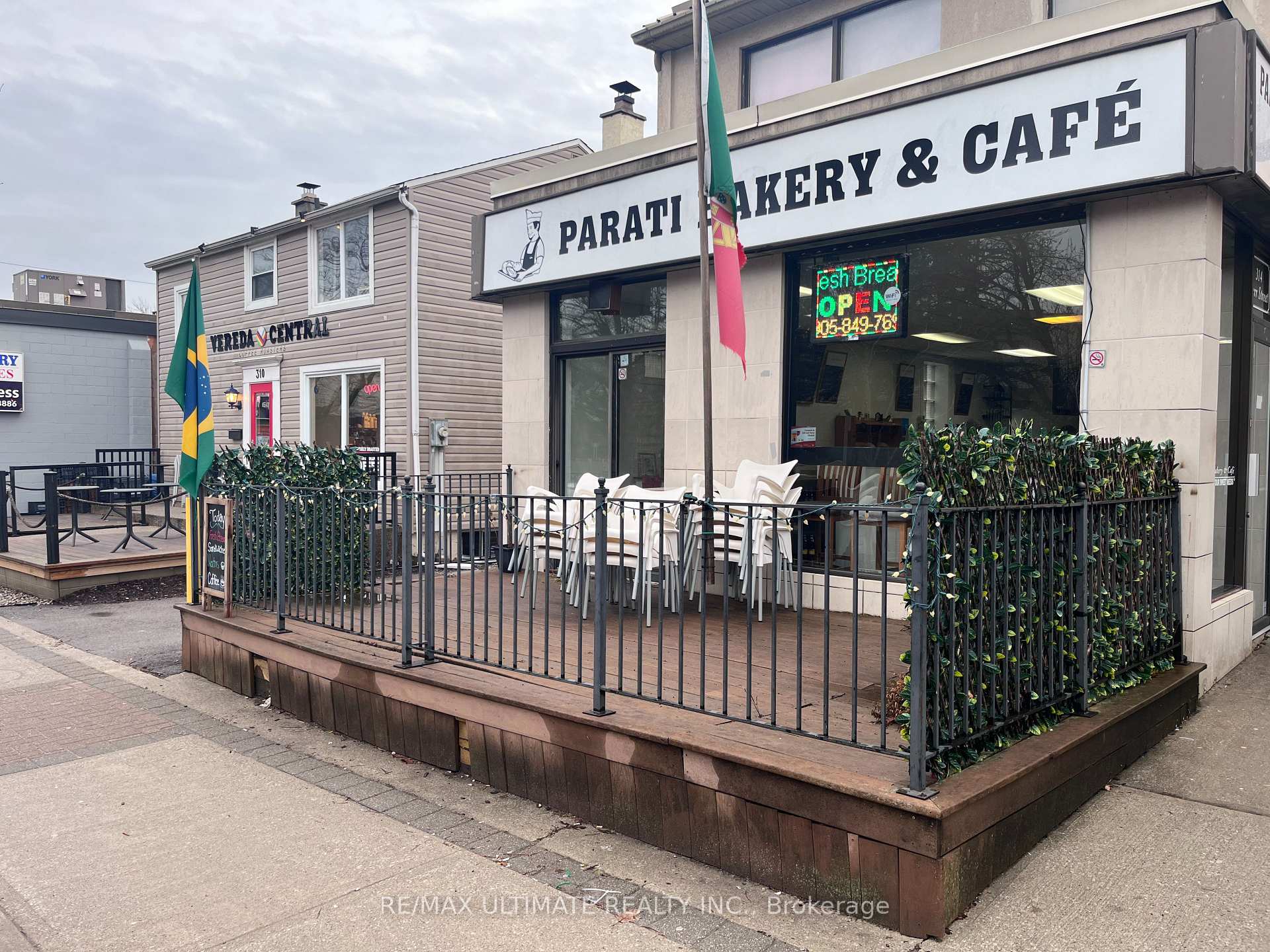 314 Kerr Street, Oakville, ON, exterior