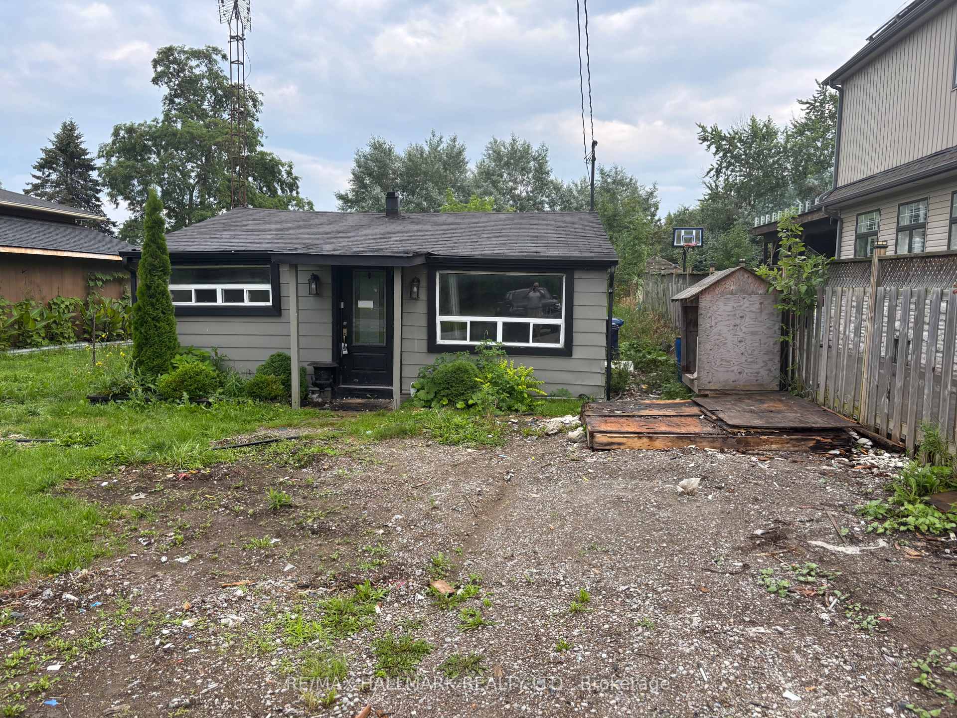51 Range Road, Ajax, ON, exterior