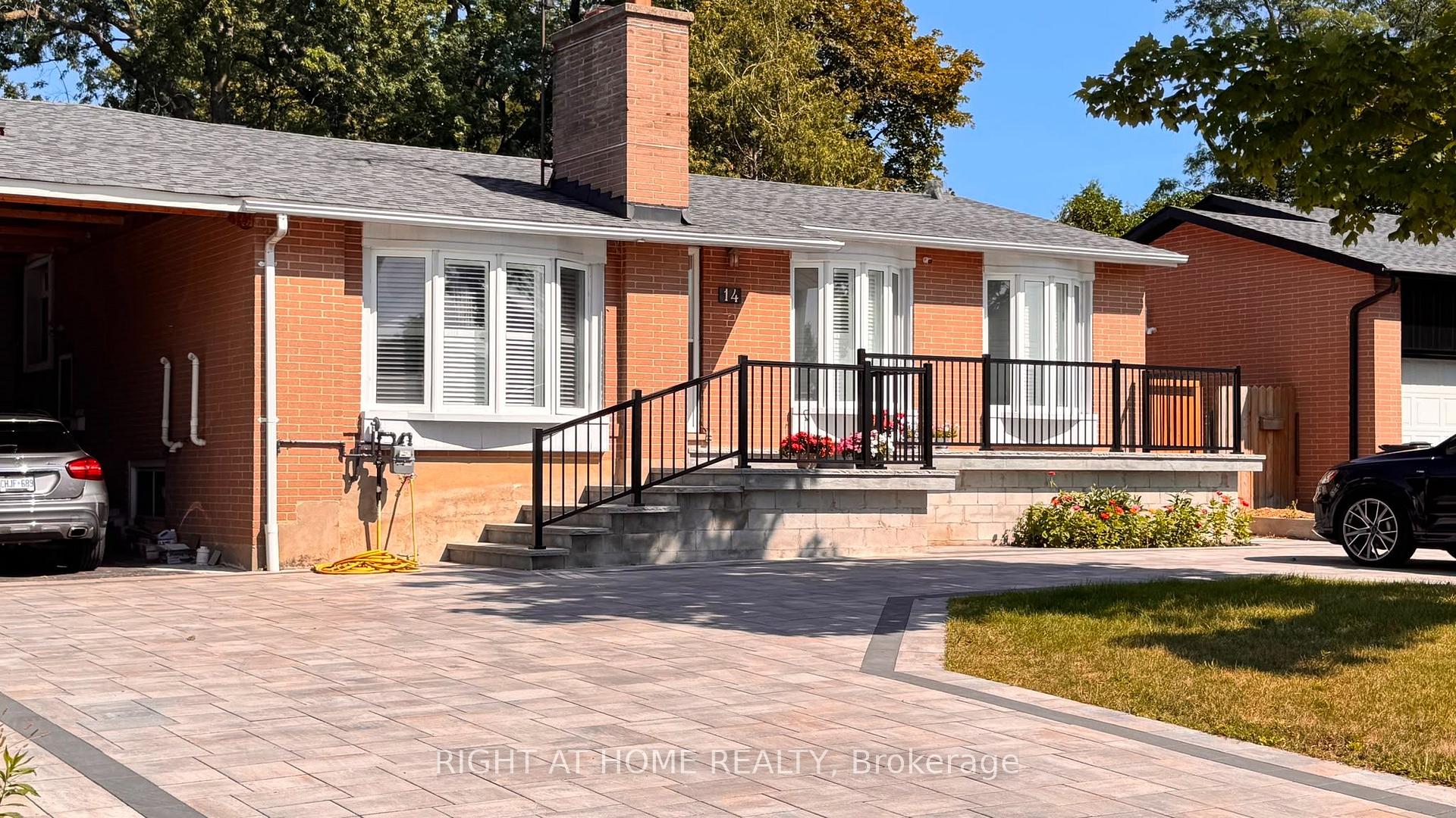 14 Ptarmigan, Lower, Unit#2 Crescent, Toronto C13, ON, exterior