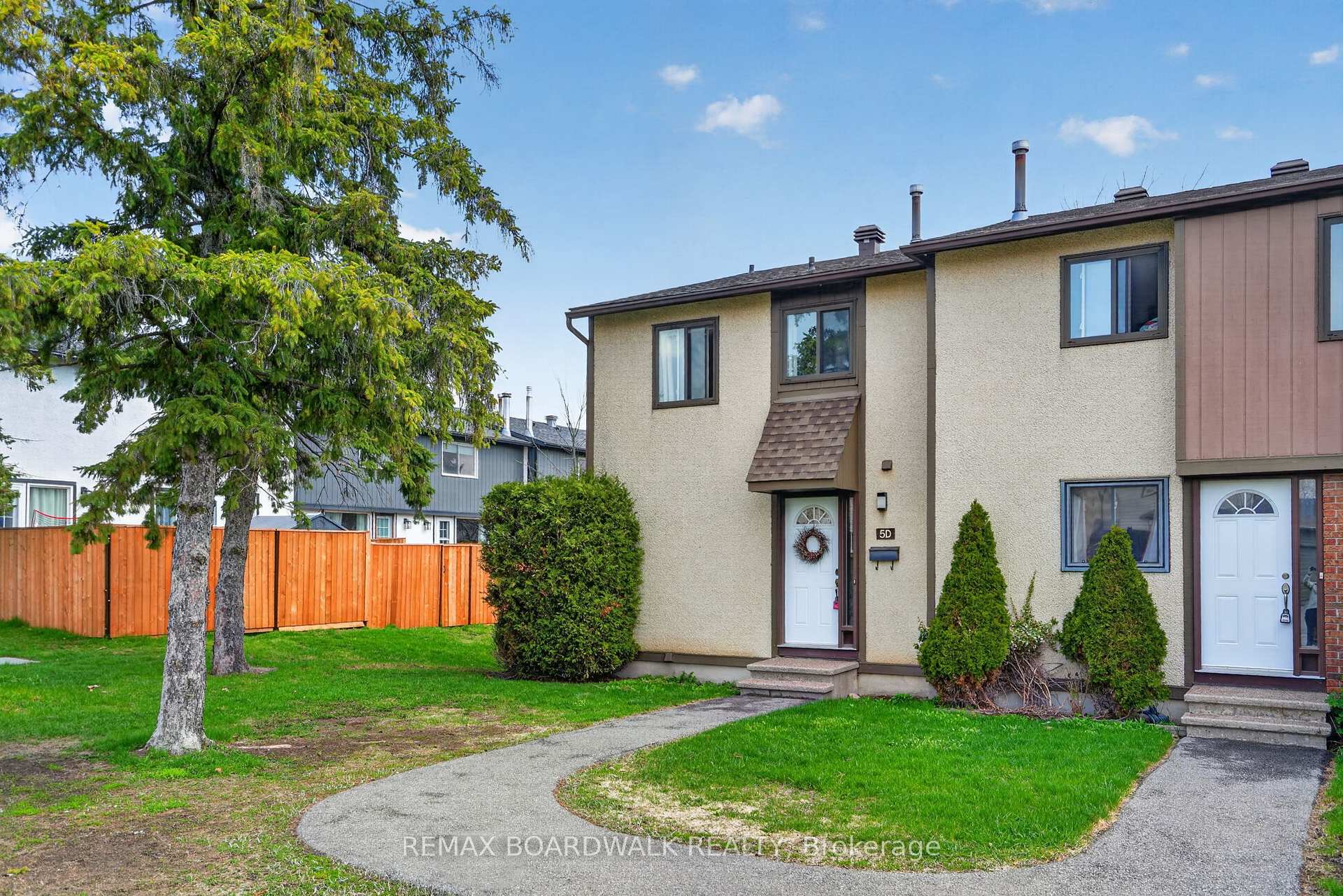 D - 5 Vanessa Terrace, Barrhaven, ON, exterior