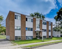125 Schlueter Street, Cambridge, ON, exterior