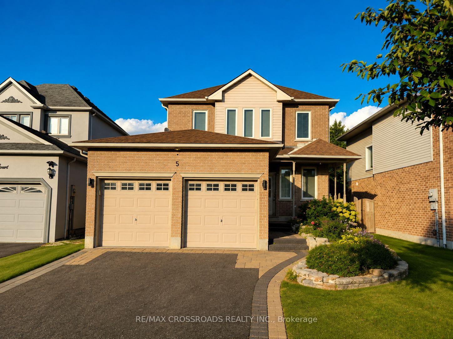 5 Robert Correll Court, Whitby, ON, exterior