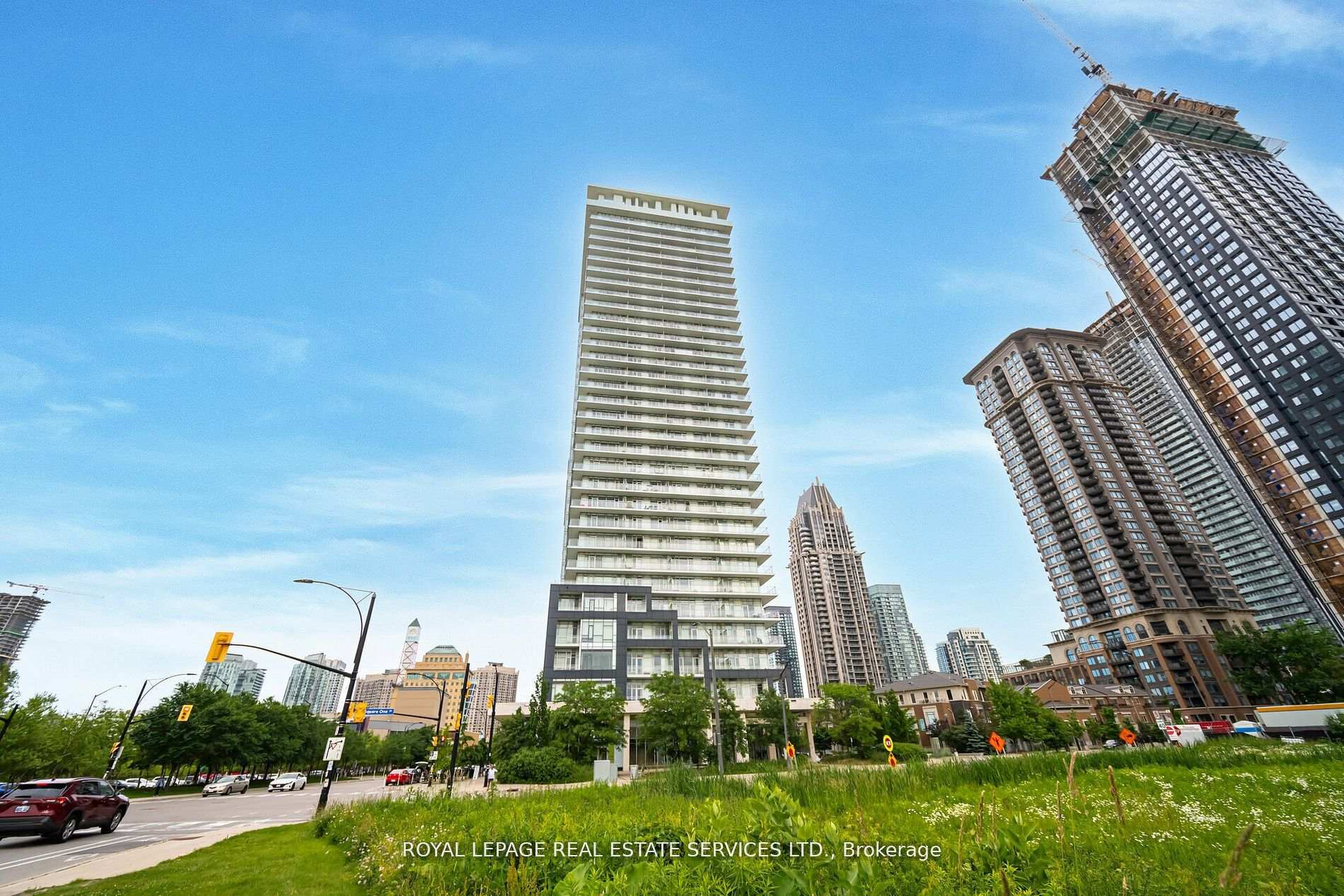 602 - 360 Square One Drive, Mississauga, ON, exterior