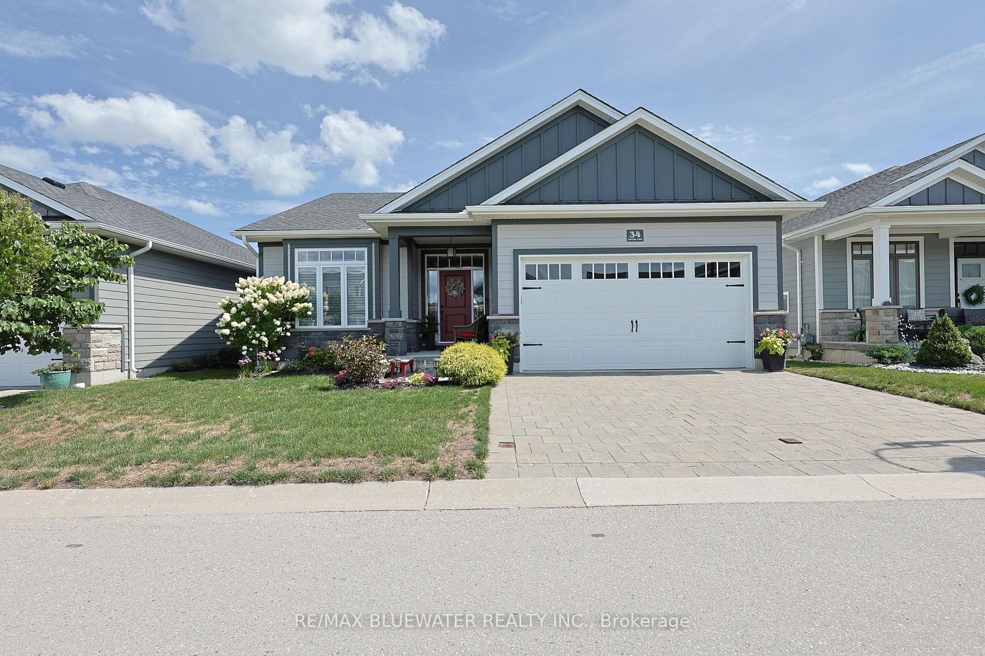 34 Sunrise Lane, Lambton Shores, ON, exterior