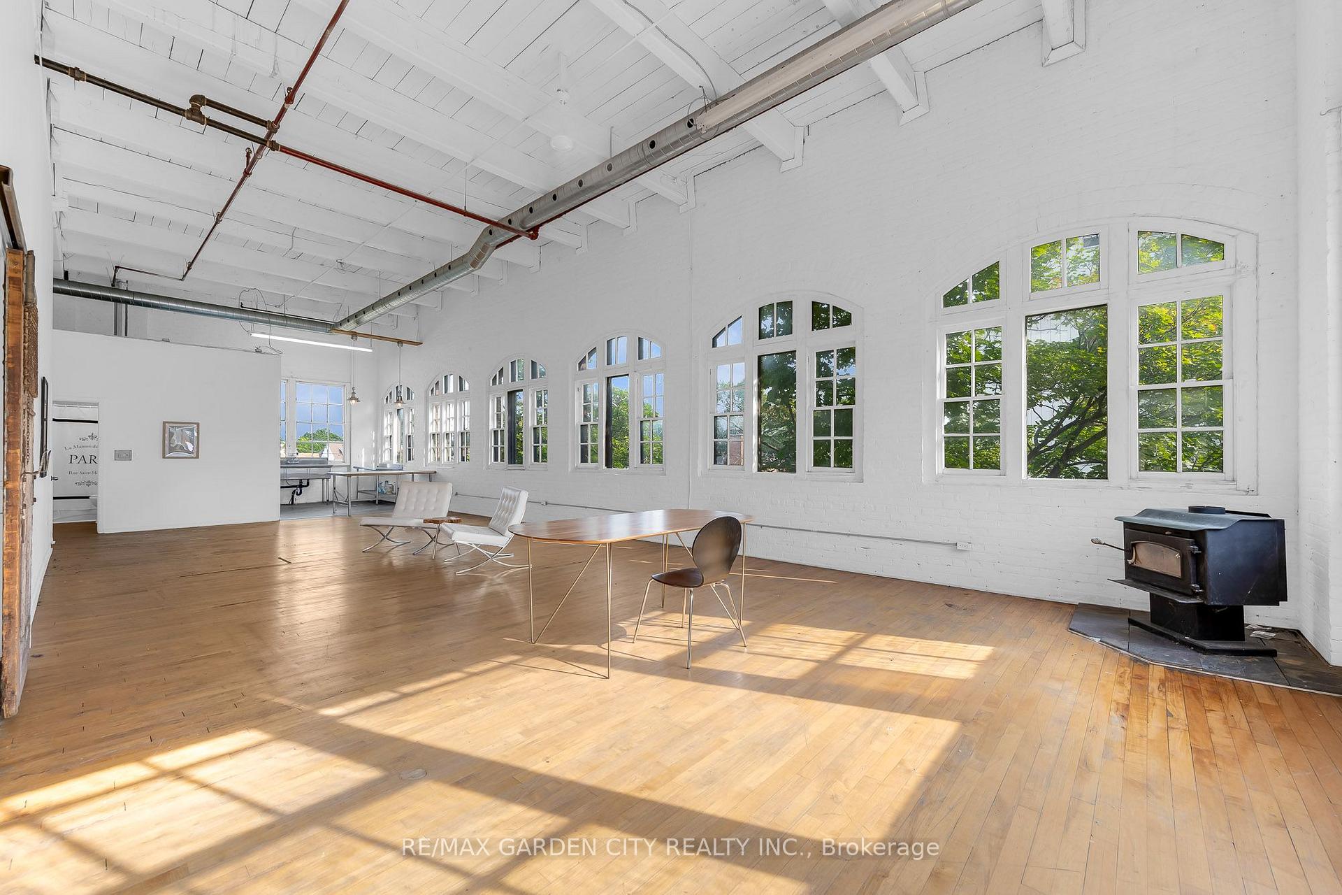 LOFT - 468 Cumberland Avenue, Hamilton, ON, exterior