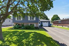 42 Webster Street, Kincardine, ON, exterior