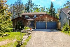 2448 Wallace Avenue, Innisfil, ON, exterior