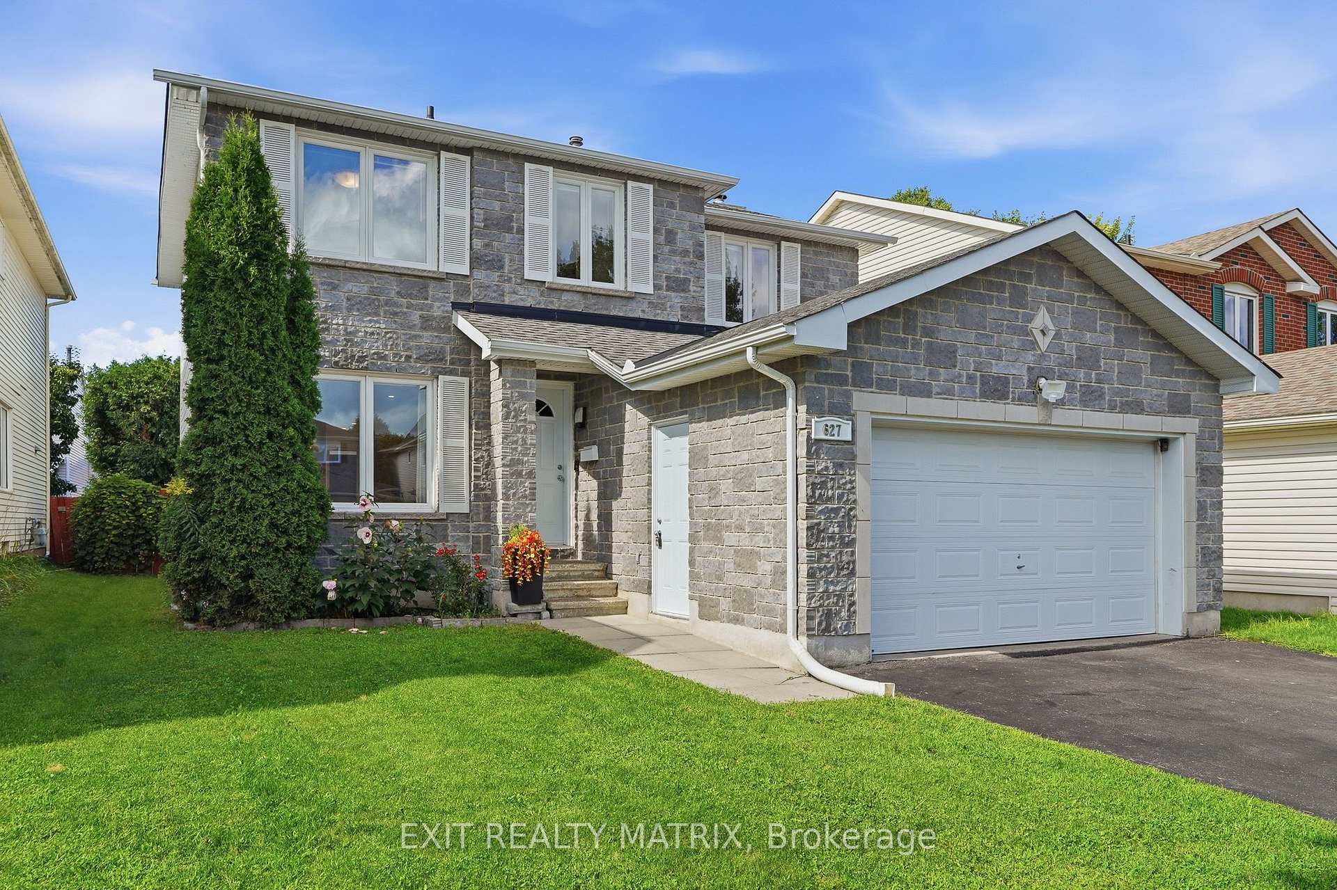 627 Chenier Way, Orleans - Cumberland and Area, ON, exterior